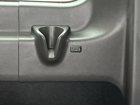 Used 2023 Ford Transit 350 XLT image 11