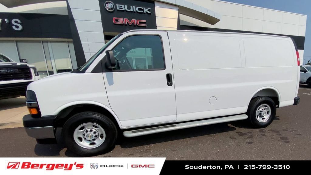 Certified 2025 Chevrolet Express 2500 w/ Driver Convenience Package RWD image 5