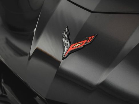 Used 2024 Chevrolet Corvette Stingray Preferred Conv w/ Z51 Performance Package RWD image 39