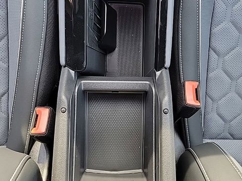 New 2026 Volkswagen Tiguan SEL R-Line AWD/4WD image 40