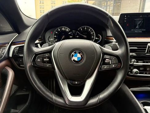 Used 2018 BMW 530i xDrive AWD/4WD image 15