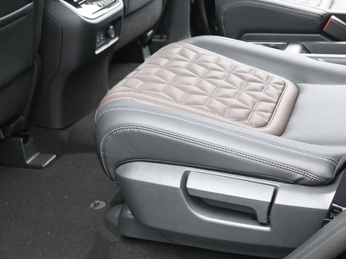 New 2026 Nissan Armada Platinum AWD/4WD image 14