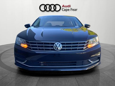 Used 2017 Volkswagen Passat 1.8T SE FWD image 8