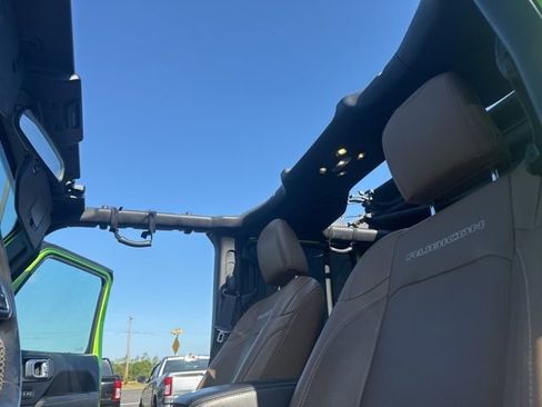 Used 2020 Jeep Wrangler Unlimited Rubicon w/ Steel Bumper Group AWD/4WD image 36