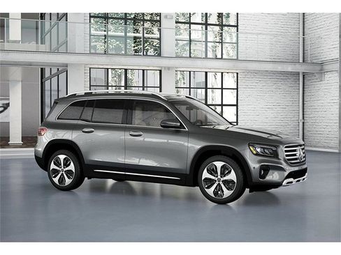 New 2025 Mercedes-Benz GLB 250 4MATIC image 13