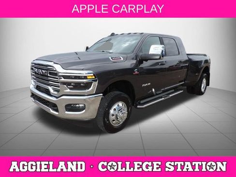 Used 2026 RAM 3500 Laramie w/ Towing Technology Group AWD/4WD image 9