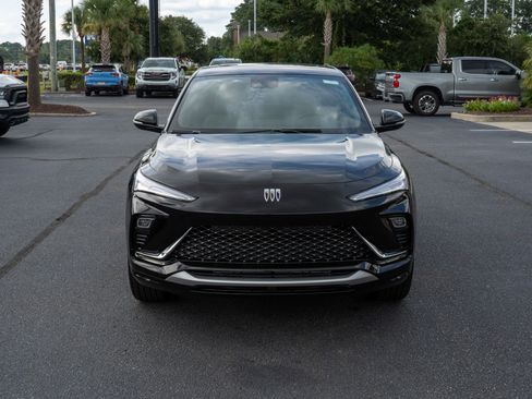 New 2025 Buick Envista Avenir image 8