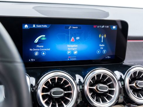 Certified 2022 Mercedes-Benz GLB 250 GLB 250 image 24