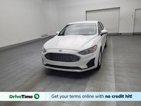 Used 2019 Ford Fusion SE image 1