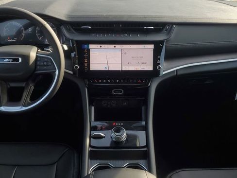 New 2026 Jeep Grand Cherokee Limited image 17