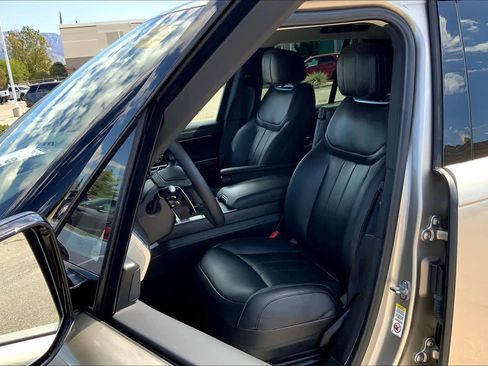 New 2025 Land Rover Range Rover SE image 9