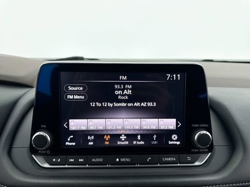 Used 2022 Nissan Rogue SV image 21