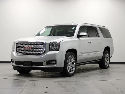 Used 2016 GMC Yukon XL Denali w/ Open Road Package image 8