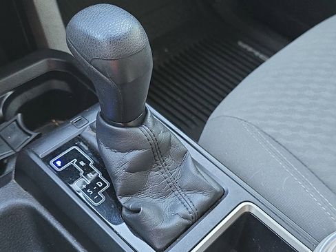 Used 2021 Toyota Tacoma SR w/ SR Convenience Package image 18