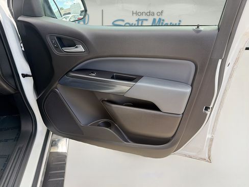 Used 2017 Chevrolet Colorado Z71 RWD image 32