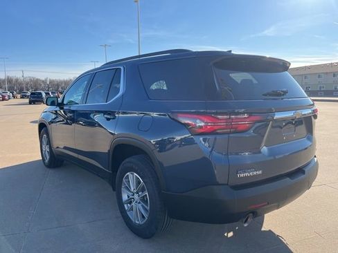 Used 2023 Chevrolet Traverse LT image 5