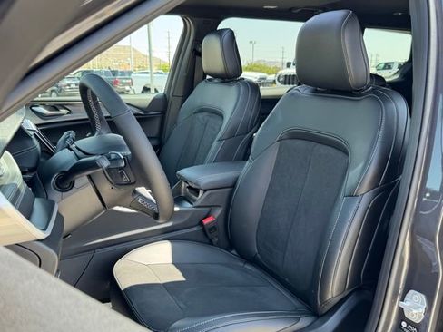 New 2025 Jeep Grand Cherokee L Altitude image 29