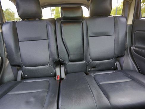 Used 2016 Mitsubishi Outlander SEL AWD/4WD image 13