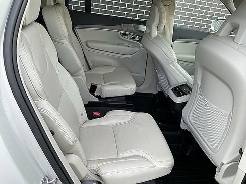 Used 2021 Volvo XC90 T6 Inscription image 21