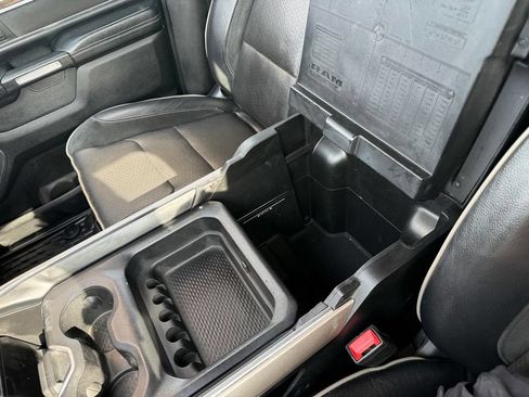Used 2019 RAM 1500 Laramie AWD/4WD image 27