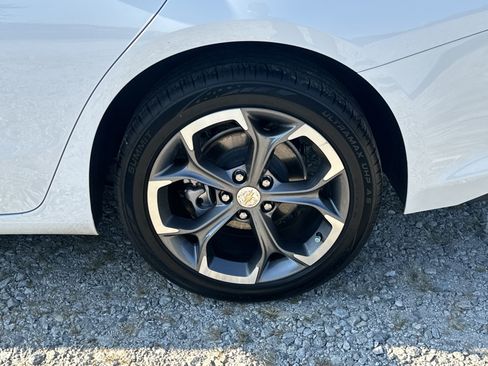 Used 2024 Chevrolet Malibu LT FWD image 19