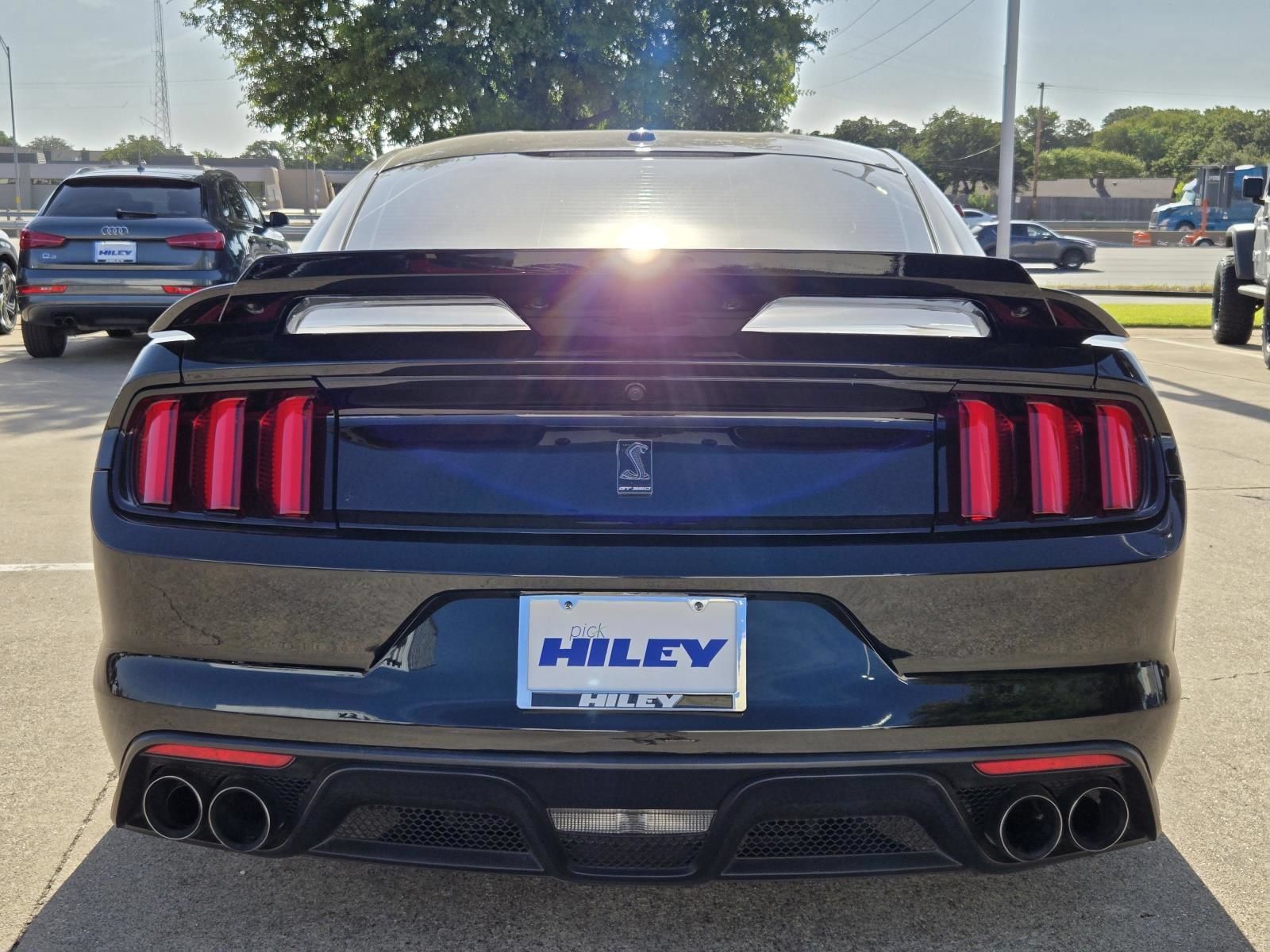 Used 2017 Ford Mustang Shelby GT350 w/ Electronics Package RWD image 6
