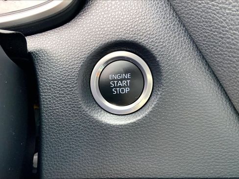 Used 2022 Toyota Corolla XSE image 31