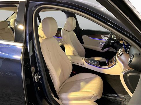 Used 2023 Mercedes-Benz E 350 4MATIC Sedan image 8