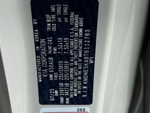 New 2026 Kia Carnival SX w/ SX Dark Edition Package FWD image 34