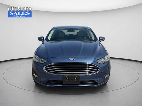 Used 2019 Ford Fusion SE w/ Equipment Group 151A FWD image 2