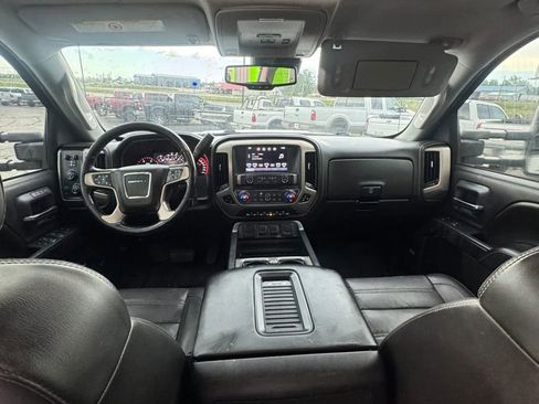 Used 2016 GMC Sierra 3500 Denali w/ Duramax Plus Package image 20