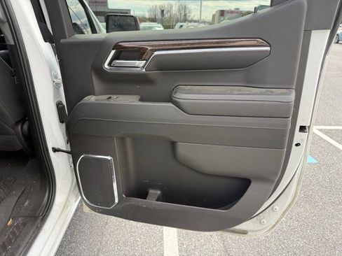 Used 2024 GMC Sierra 1500 Elevation image 20