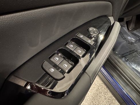 Certified 2025 Kia Sportage SX image 24