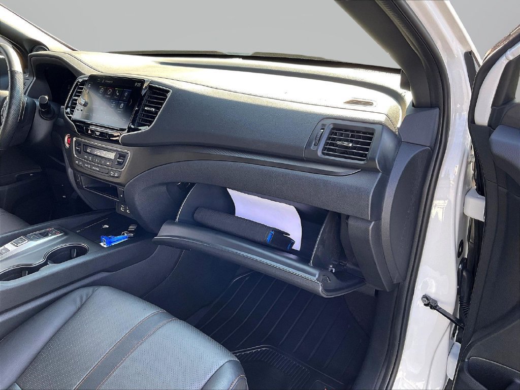 Used 2025 Honda Ridgeline TrailSport image 29