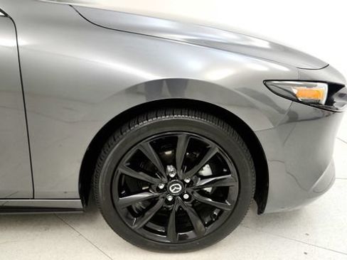 Used 2025 MAZDA MAZDA3 s Sport FWD image 21
