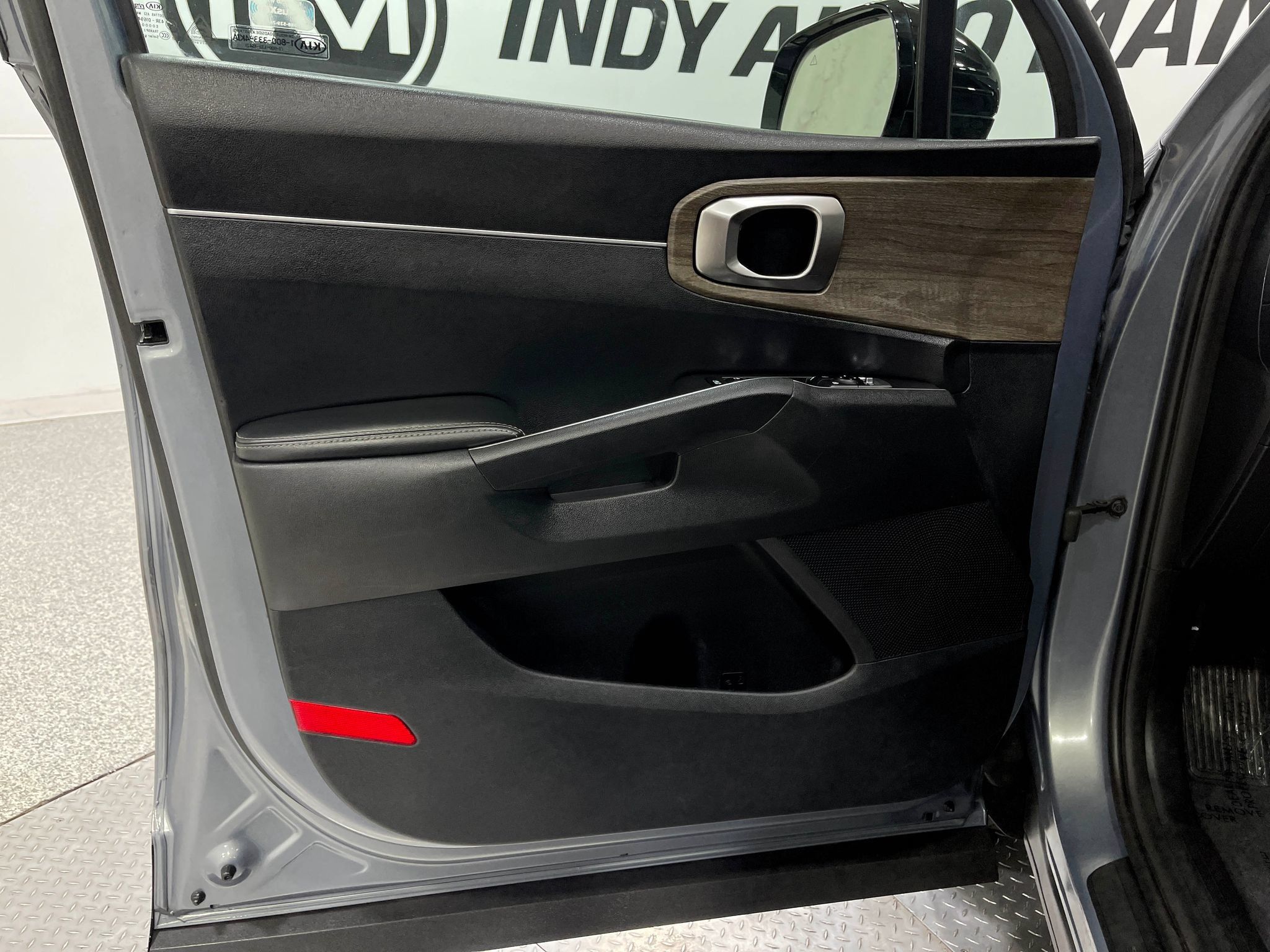 Used 2021 Kia Sorento EX w/ Panoramic Sunroof Package AWD/4WD image 14