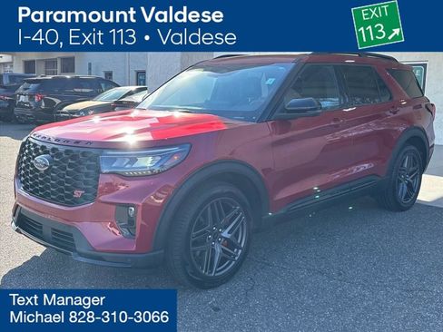 Used 2025 Ford Explorer ST image 23