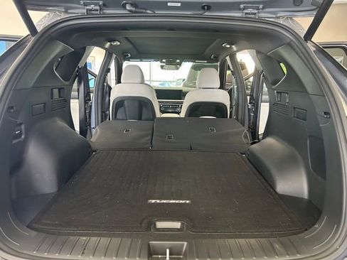 Used 2025 Hyundai Tucson Limited image 20