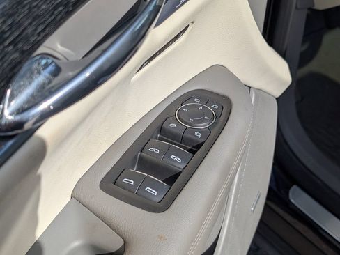 Used 2021 Cadillac XT6 Premium Luxury FWD image 18