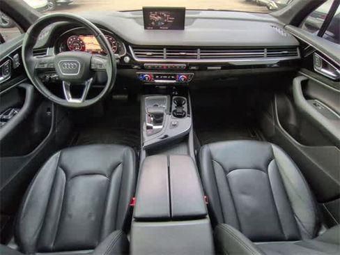Used 2019 Audi Q7 3.0T Prestige w/ Prestige Package image 16