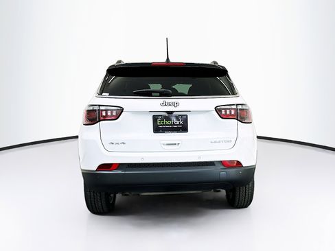 Used 2025 Jeep Compass Limited image 7