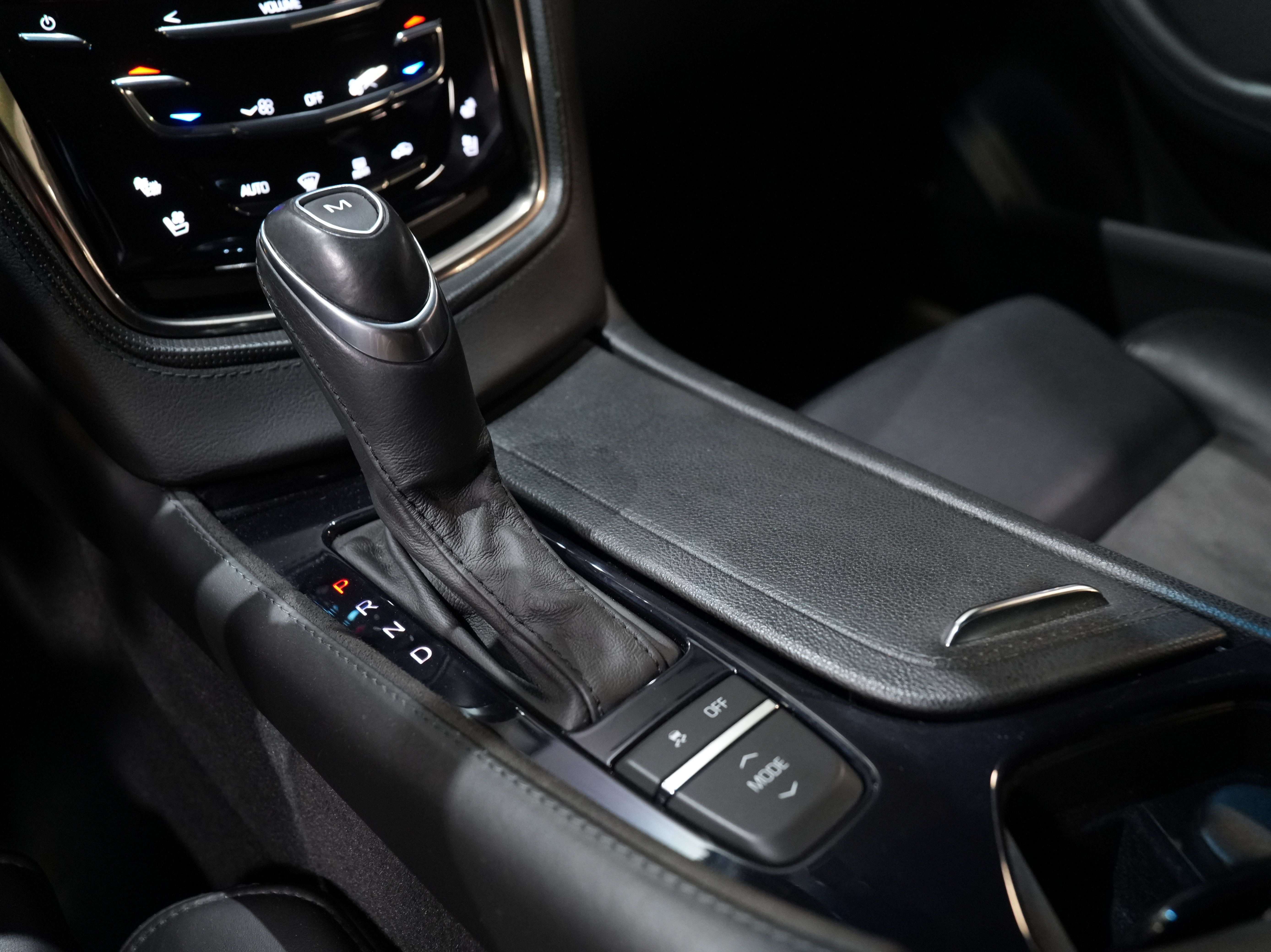 Used 2016 Cadillac CTS V w/ Luxury Package RWD image 46