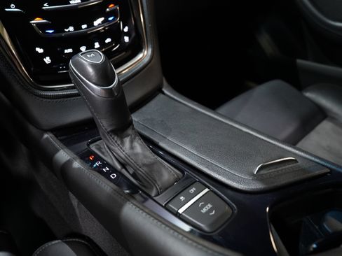 Used 2016 Cadillac CTS V w/ Luxury Package RWD image 46