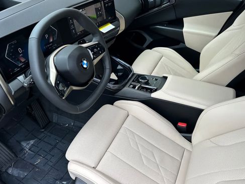 Used 2025 BMW X3 xDrive30i w/ Premium Package image 12