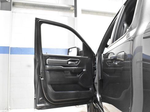 Used 2021 RAM 1500 Big Horn image 11