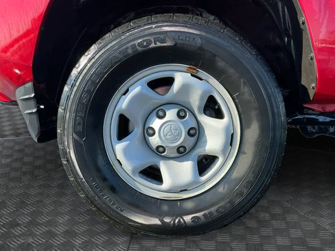 Used 2023 Toyota Tacoma SR image 9