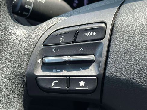 Used 2022 Hyundai Kona SE w/ Cargo Package image 19