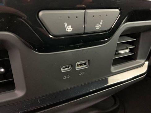 Used 2026 GMC Sierra 1500 AT4 w/ AT4 Premium Package AWD/4WD image 27
