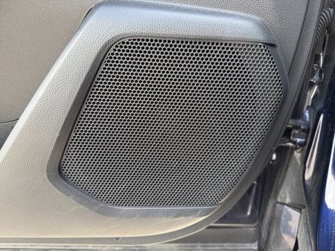 Used 2022 Toyota Highlander XLE image 20