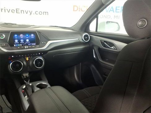 Used 2020 Chevrolet Blazer LT image 22